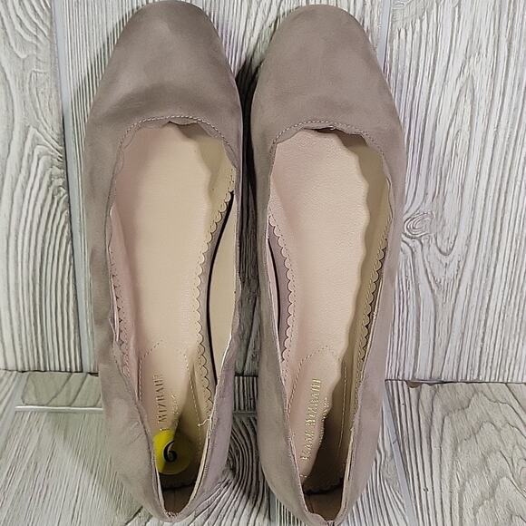 Isaac Mizrahi Taupe Scalloped Edge Slip On Flats Womens Size 9 - Picture 6 of 11